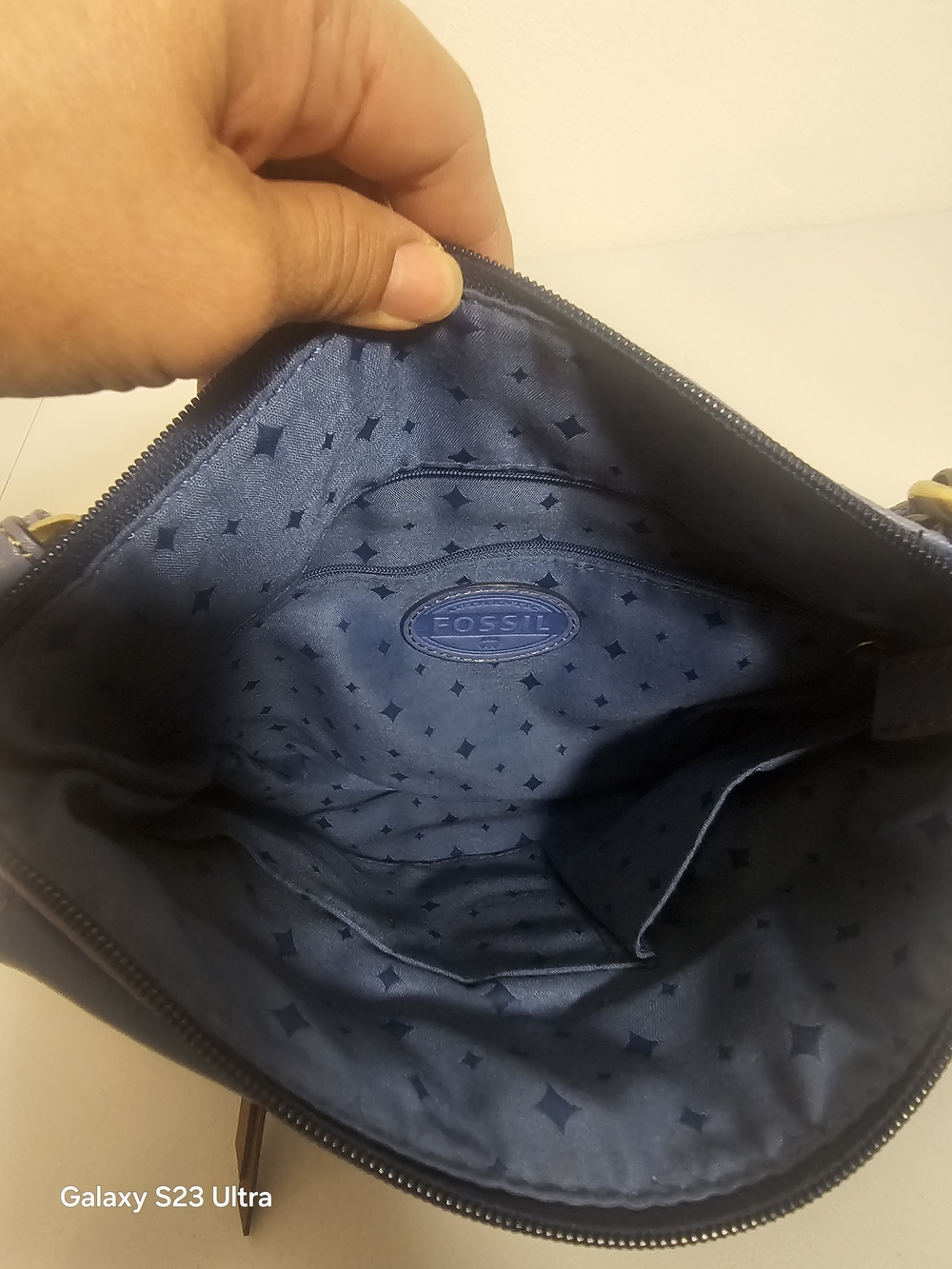 Fossil Blue Shoulder Bag Adjustable Strap Zipper D Ring Contrast Stitching - Picture 8 of 9